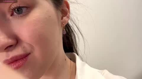 Mary online show from December 2, 7:09 pm