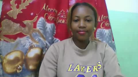 lucie196645 online show from May 20, 6:08 am
