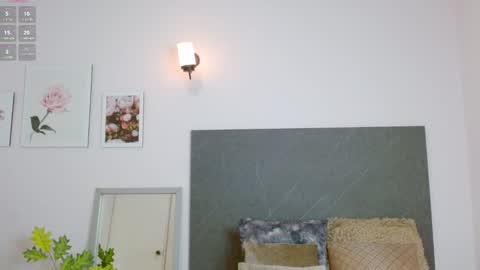 Snapshot of lucie_nicolls chatting on December 7, 5:53 pm Lucie online show from December 7, 5:53 pm