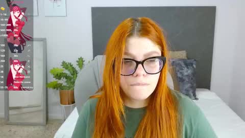 Snapshot of lucie_nicolls chatting on January 30, 7:48 pm Lucie online show from January 30, 7:48 pm