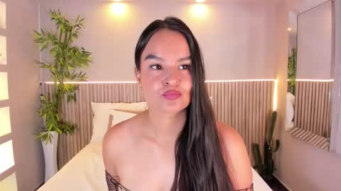 lucie online show from March 25, 5:08 pm