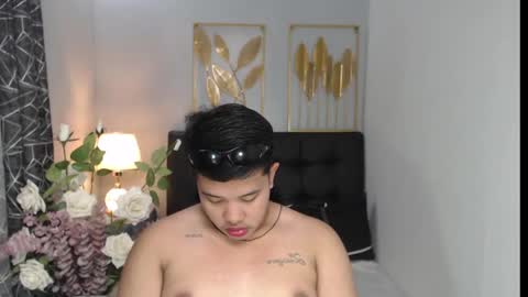 Luciferhotcum online show from February 9, 8:33 am