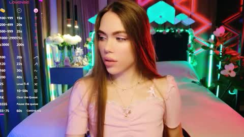 Snapshot of lucifiella chatting on October 14, 4:52 pm MimiFors online show from October 14, 4:52 pm