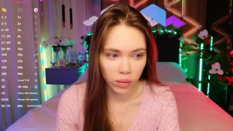 Snapshot of lucifiella chatting on October 19, 11:00 am MimiFors online show from October 19, 11:00 am