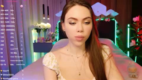 Snapshot of lucifiella chatting on November 30, 4:55 pm MimiFors online show from November 30, 4:55 pm