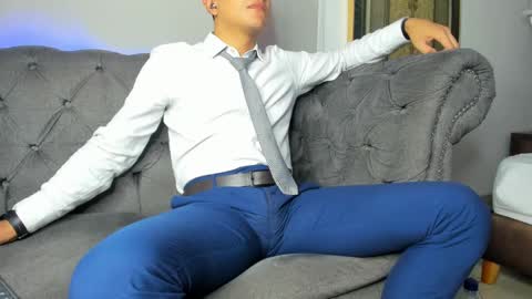 Snapshot of lucii_fer_ chatting on December 30, 5:34 pm Leo online show from December 30, 5:34 pm