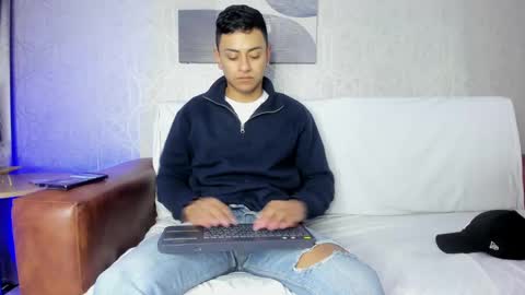 Snapshot of lucii_fer_ chatting on January 7, 11:05 am Leo online show from January 7, 11:05 am