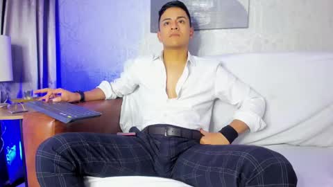 Snapshot of lucii_fer_ chatting on January 8, 2:03 pm Leo online show from January 8, 2:03 pm