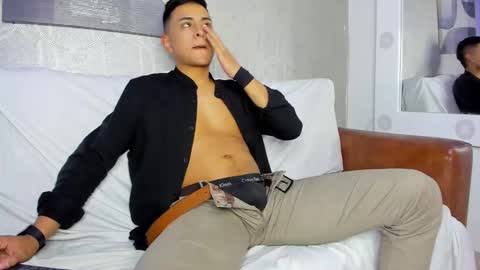 Snapshot of lucii_fer_ chatting on January 11, 5:07 pm Leo online show from January 11, 5:07 pm