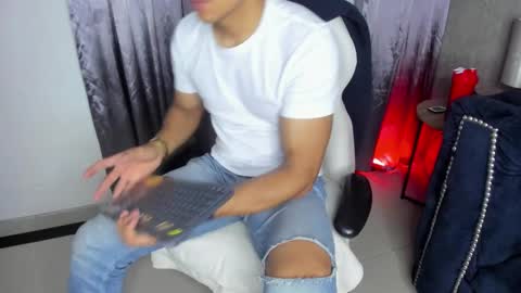 Leo online show from January 14, 11:38 am