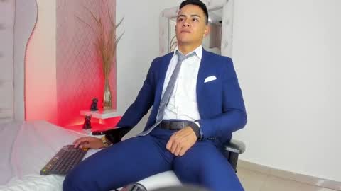 Leo online show from April 13, 12:10 pm