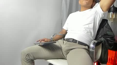 Snapshot of lucii_fer_ chatting on July 28, 4:39 pm Leo online show from July 28, 4:39 pm