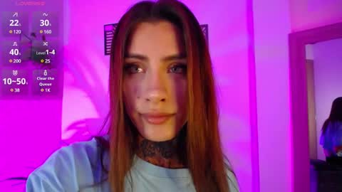 luciiana online show from December 19, 11:57 pm