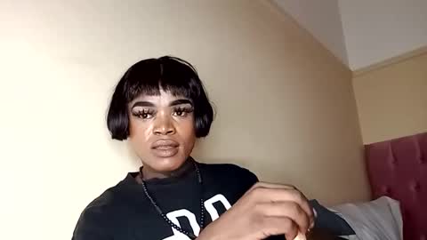 Snapshot of lucile_carrie chatting on October 30, 7:54 am Lucile Carrie online show from October 30, 7:54 am