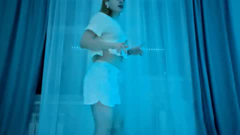 Monika online show from November 6, 8:32 pm