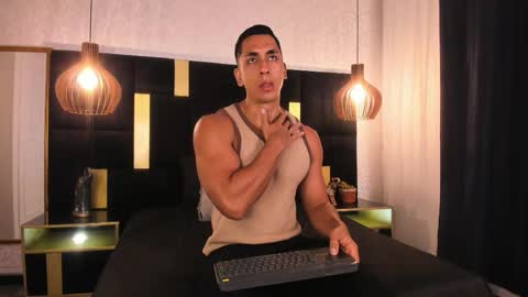 Lucio online show from March 3, 11:38 am