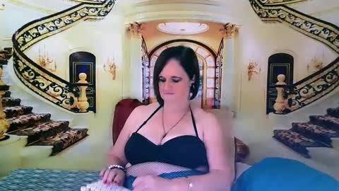 Snapshot of luciousgrace chatting on February 22, 7:23 am Grace online show from February 22, 7:23 am