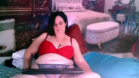 Snapshot of luciousgrace chatting on March 4, 9:29 am Grace online show from March 4, 9:29 am