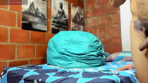 Snapshot of luck_andrew chatting on March 1, 7:27 pm luck_andrew online show from March 1, 7:27 pm