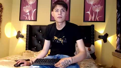 Snapshot of luckk_ chatting on April 16, 2:45 am luckk_ online show from April 16, 2:45 am