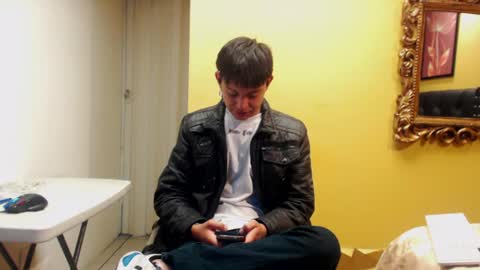 luckk_ online show from June 15, 3:09 am