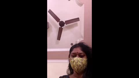 Snapshot of lucky5724286091 chatting on April 7, 4:51 pm lucky5724286091 online show from April 7, 4:51 pm