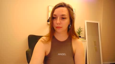 lucky_foryou_baby online show from December 30, 2:08 pm