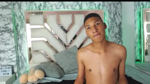 lucky_smitth online show from December 4, 7:23 pm