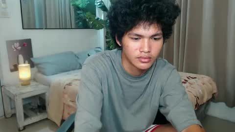 Snapshot of lucky_starxxx chatting on February 25, 5:00 pm lucky online show from February 25, 5:00 pm