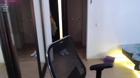 Iron Jhon online show from November 22, 5:50 am