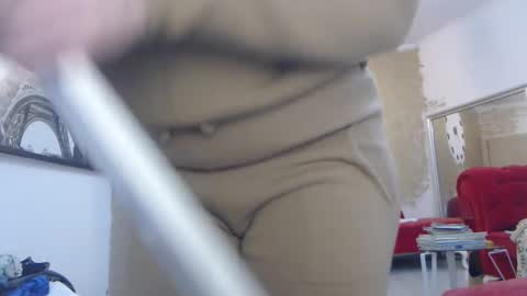 Ana online show from December 4, 11:41 am