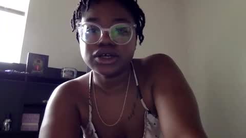 Snapshot of luckyclover4444 chatting on May 30, 4:59 pm luckyclover4444 online show from May 30, 4:59 pm