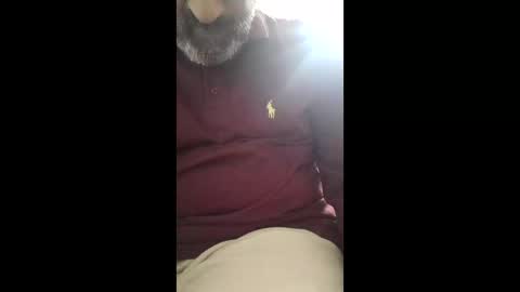 Snapshot of luckyfalcon2022 chatting on December 18, 11:05 am luckyfalcon2022 online show from December 18, 11:05 am