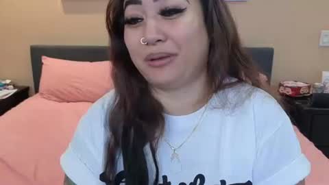 luckylee1992 online show from November 25, 10:43 pm