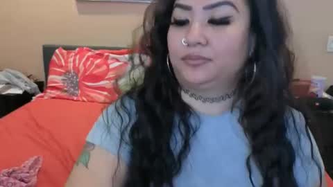 luckylee1992 online show from April 12, 5:34 am