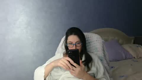 luckylinda23 online show from January 9, 5:11 pm