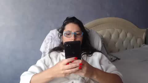 Snapshot of luckylinda23 chatting on October 23, 10:14 am luckylinda23 online show from October 23, 10:14 am