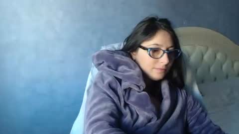 Snapshot of luckylinda23 chatting on October 25, 10:23 am luckylinda23 online show from October 25, 10:23 am