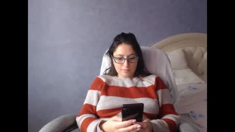 Snapshot of luckylinda23 chatting on November 19, 10:37 am luckylinda23 online show from November 19, 10:37 am