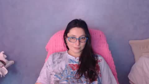 Snapshot of luckylinda23 chatting on February 22, 11:36 pm luckylinda23 online show from February 22, 11:36 pm