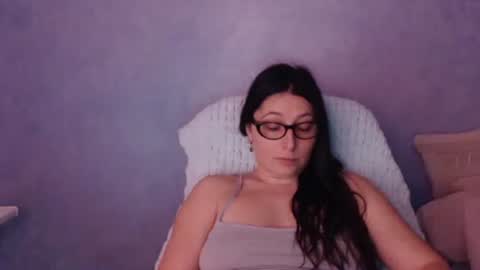 luckylinda23 online show from May 20, 9:43 pm