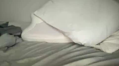 Snapshot of luckyloganx chatting on July 22, 3:59 pm Logan Wall online show from July 22, 3:59 pm