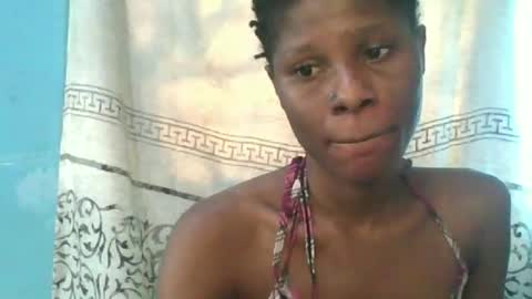 Snapshot of luckymadequeen chatting on May 27, 1:08 pm Gloria online show from May 27, 1:08 pm