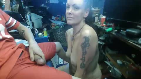 Snapshot of luckymash chatting on February 19, 12:01 pm luckymash online show from February 19, 12:01 pm