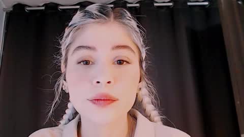 Snapshot of luckysapphire777 chatting on September 21, 9:44 am luckysapphire777 online show from September 21, 9:44 am