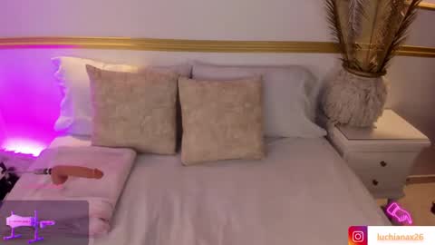 lucy online show from January 5, 2:27 am