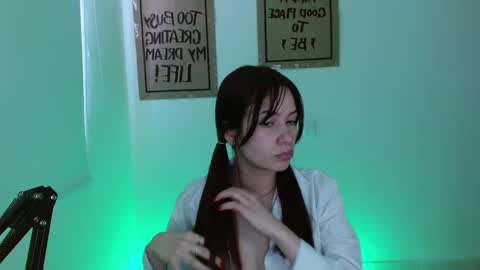 Lucy online show from January 7, 4:59 pm