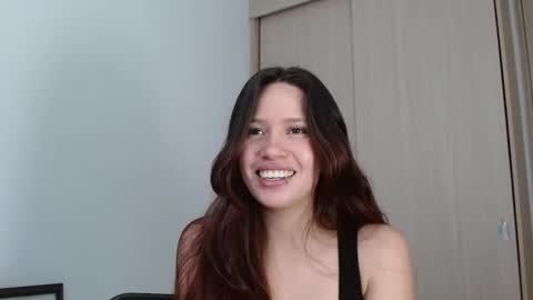 Lucy online show from November 18, 8:46 pm