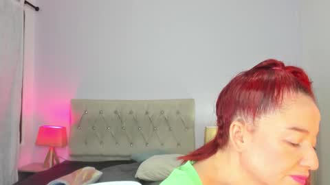 Lucia online show from November 6, 9:48 pm