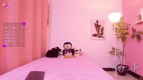 Snapshot of lucy_joi chatting on May 8, 3:12 am Luciana online show from May 8, 3:12 am